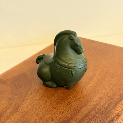 Green Horse Tea pet