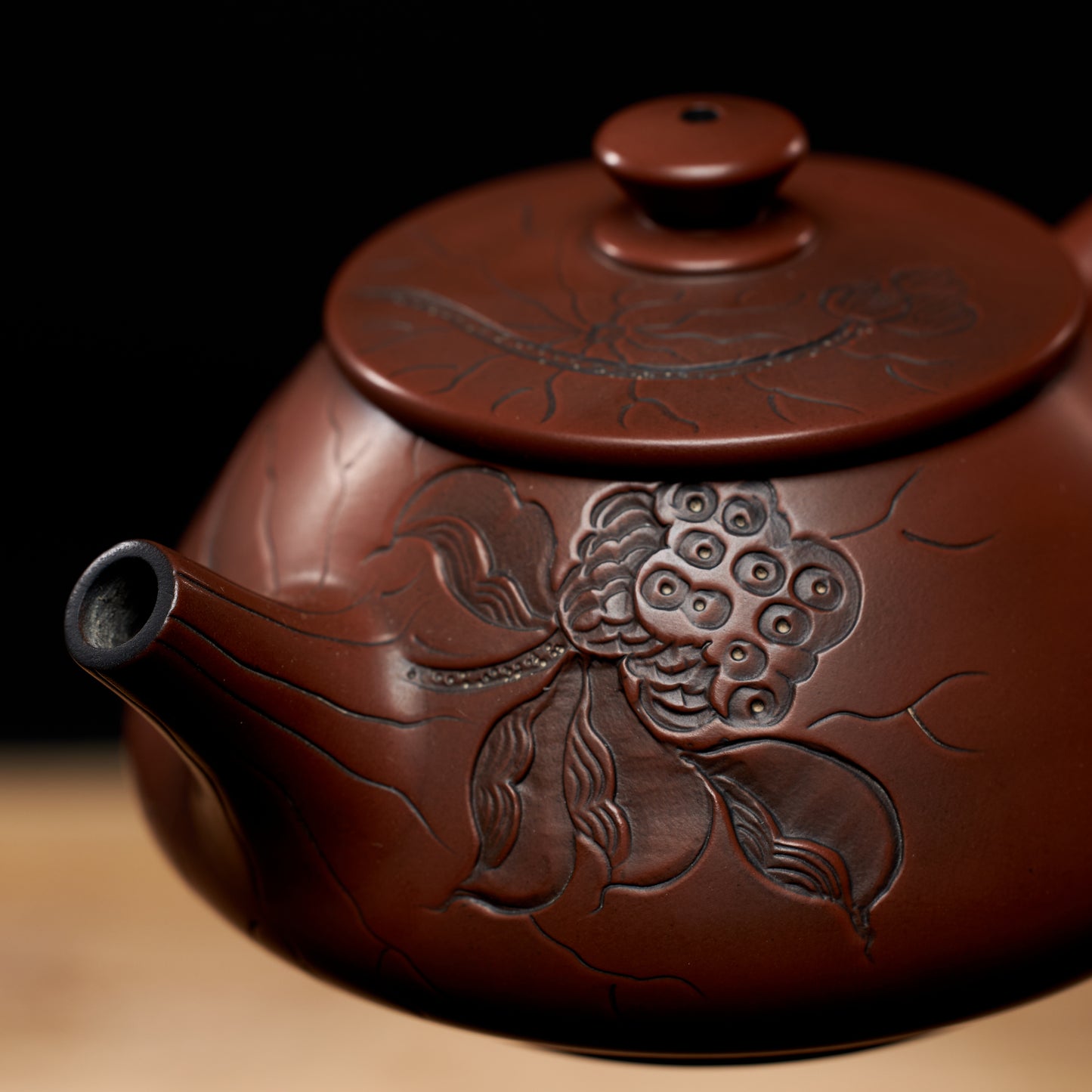 Jianshui Shi Piao Lotus Teapot J38, 150ml