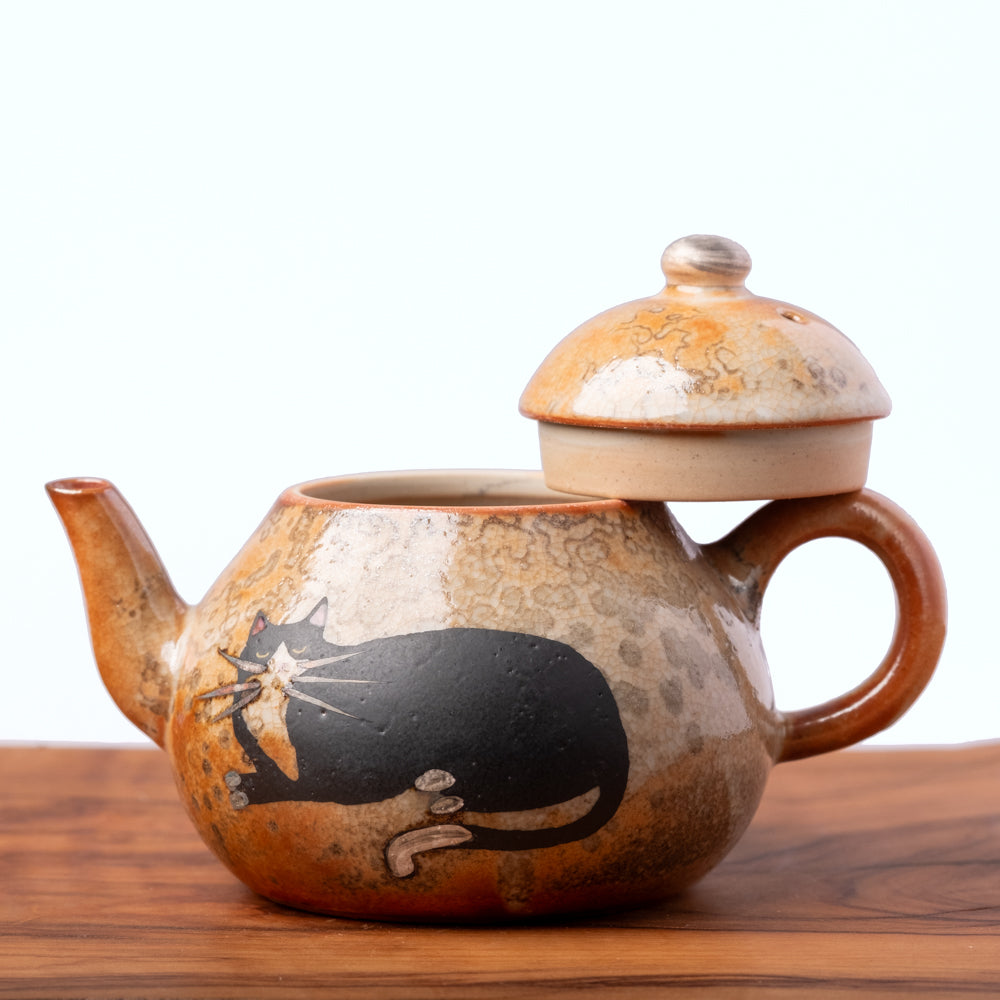 Lying Cat Ceramic Teapot, 160 ml