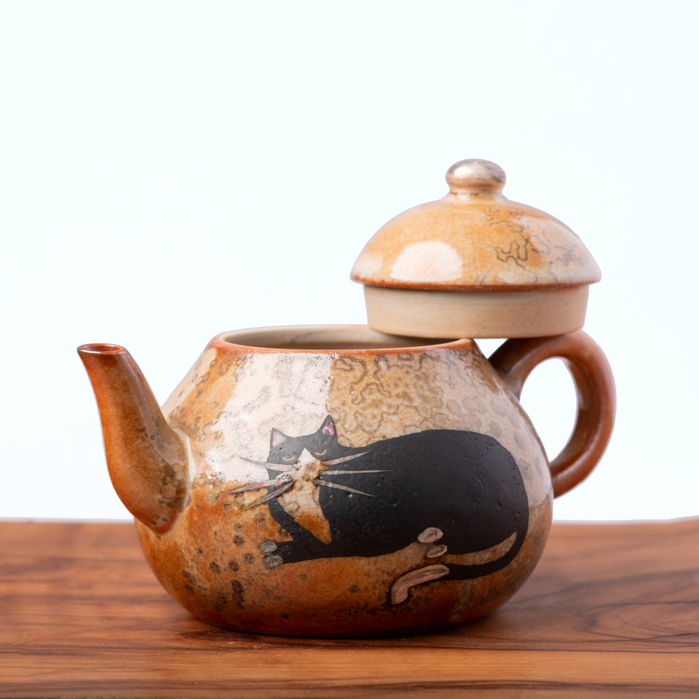 Lying Cat Ceramic Teapot, 160 ml